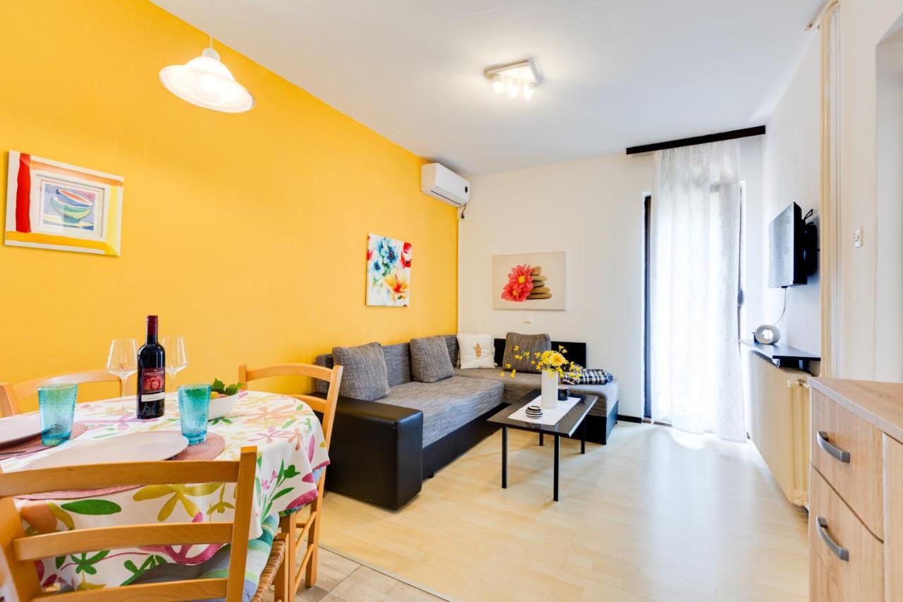 Apartman Kovac Malinska Exterior photo